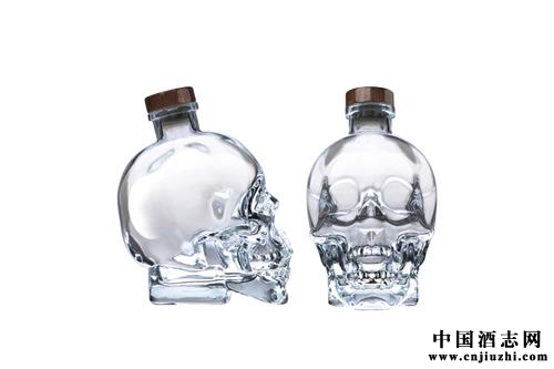 白酒行業(yè)主流趨勢:簡約輕奢品
