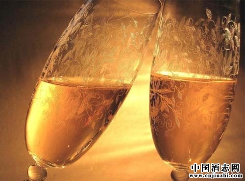 世界名酒之一加拿大冰酒的釀造特點及飲用方式