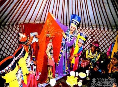酒禮習俗:我國鄂爾多斯地區的待客之道
