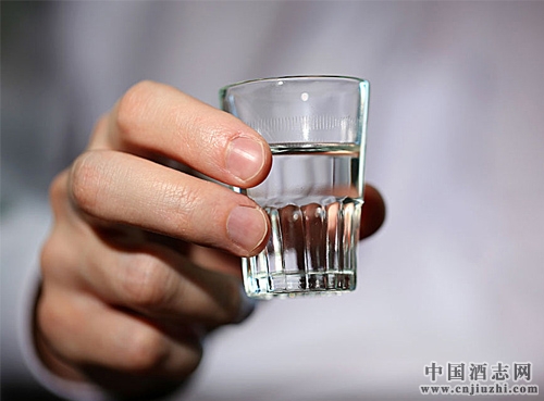 愛喝酒的必看:喝酒的四十大好處