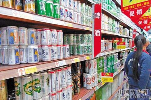 2016年國產(chǎn)啤酒產(chǎn)量4506萬噸,降0.1%